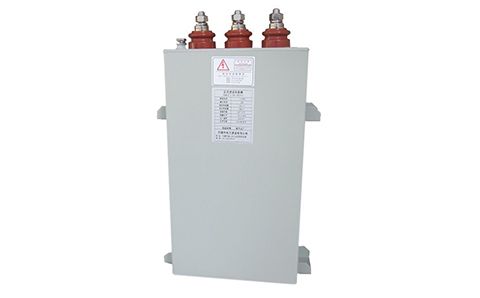 電容器在直流穩(wěn)態(tài)電路中可有電流通過？